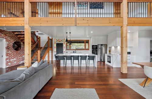 Talunga House | Gorgeous Stone Barn in the Adelaide Hills