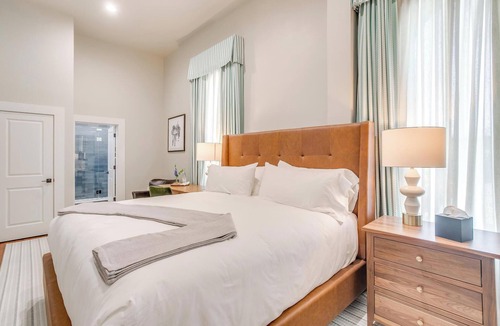 Granbury Hotel | Granbury Hotel Room right on the Historic Granbury Square