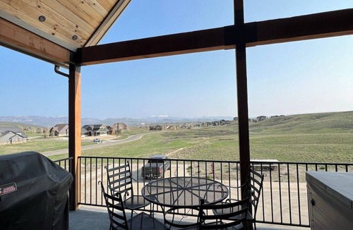 Grand Elk Ranch House | Granby Ski and Golf Getaway I Mountain Views!