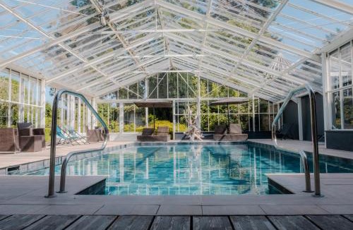 Sully Hotel | Grand Hôtel "Château de Sully" - Piscine & Spa -Teritoria