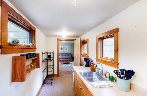 Stowe Area Apartment | Great Value in Stowe w/kitchenette, free WiFi - near trails