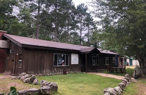Woodruff House | Gresham Shores - Smiling Moose - PET FRIENDLY