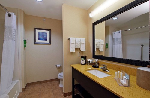 Beeville Hotel | Hampton Inn Beeville