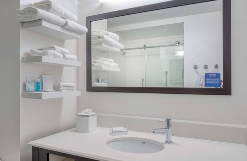 Collinsville Hotel | Hampton Inn Collinsville