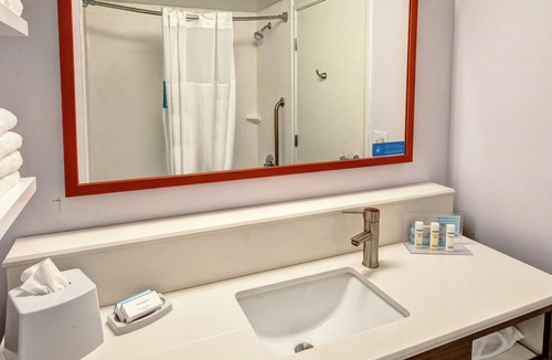 Lawson Heights Hotel | Hampton Inn Latrobe