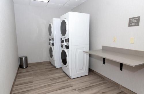 Rawlins Hotel | Hampton Inn Rawlins
