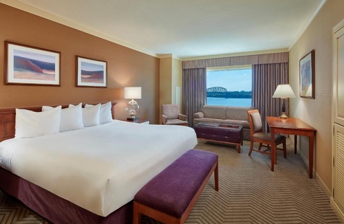 Metropolis Hotel | Harrah's Metropolis Hotel & Casino - A Caesars Rewards Destination