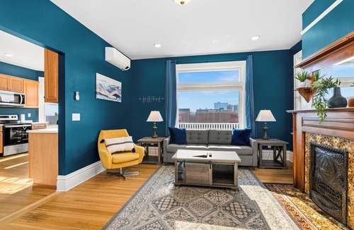 East Hillside Apartment | Harris House 3 | On Hospital Campus