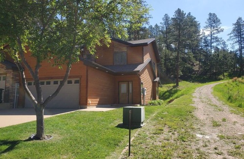 Rapid City Villa | Hasselmann`s Rushmore Retreat