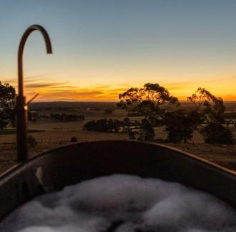 Toolleen House | Heathcote Winery Luxury and Stunning Views