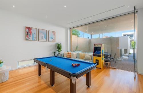 Henley Beach South House | Henley Beachfront Luxury Home With Private Pool, Spa And Sauna!