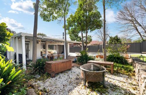 Fullarton House | Herringbone Cottage - Unique Garden Escape CBD