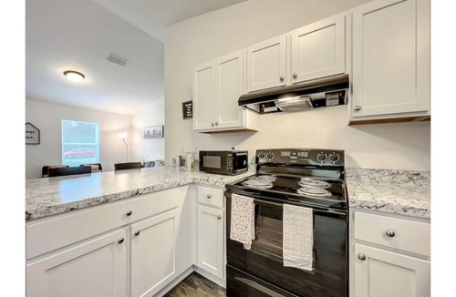 Silver Springs Shores House | Hidden Gem in Ocala: Escape to Serenity and Quiet
