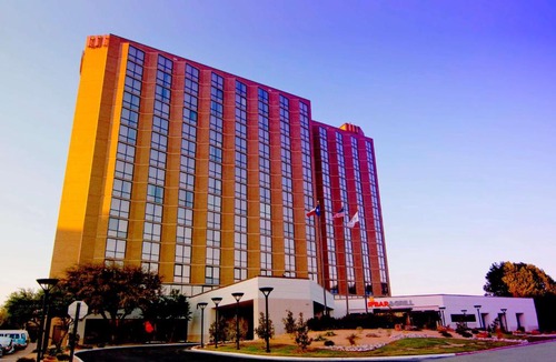 North Arlington Hotel | Hilton Arlington