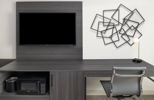 South Burlington Hotel | Holiday Inn Express South Burlington Downtown by IHG