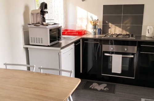 Vierville-sur-Mer Apartment | Homerez - Studio in Vierville-sur-Mer