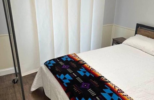Moorhead Apartment | Hot Tub 5 beds