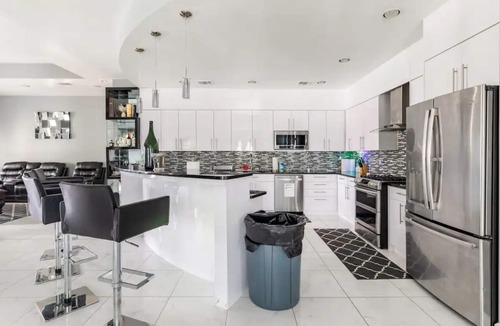 Humble Villa | IAH SPHERIC Mini-mansion