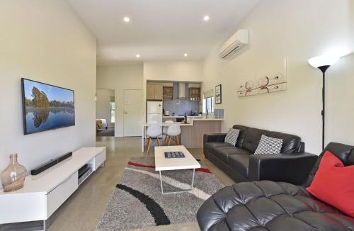 Pokolbin Villa | Ironbark Hill Villa 6 Cabernet Franc