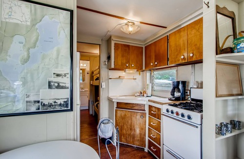 Hubbardton Cabin | Kamp Koby - Lake Front camp on Lake Hortonia