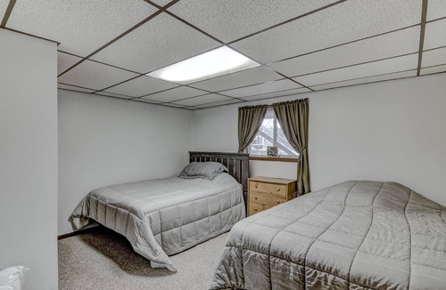 Phillips House | Keepin it Reel Lakefront Home: dock, raft; supper clubs/bars in walking distance