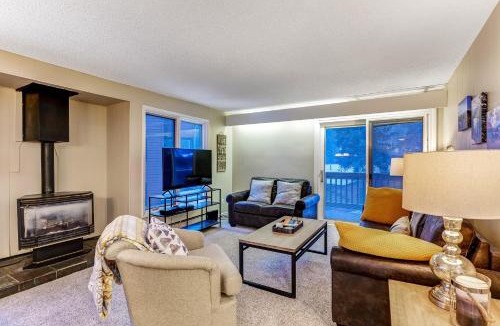 Mountain House Apartment | Key Condo #2957