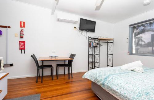 Iluka Cabin | Koala Lodge Studio 2