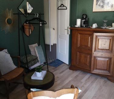 Cormeilles House | La Cour Du Puits Chambre Matcha