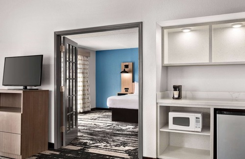 Temple Hotel | La Quinta Inn by Wyndham Temple