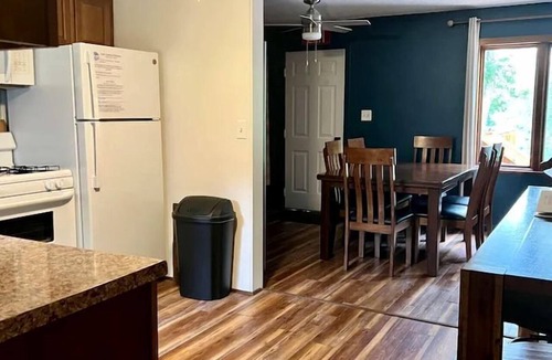 Hot Springs Cabin | Lakefront Cabin with Deck Great for Families in South Dakota