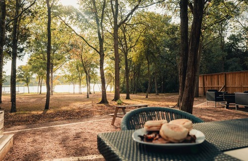 Bastrop House | Lakefront Glamping Safari Tent #9: The Bluebonnet
