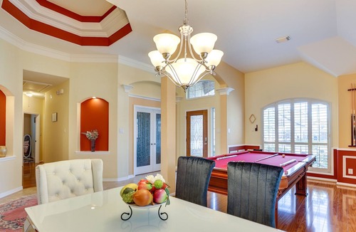 Sydney Harbour Cottage | Lakefront Texas Abode w/ Pool Table & Private Dock