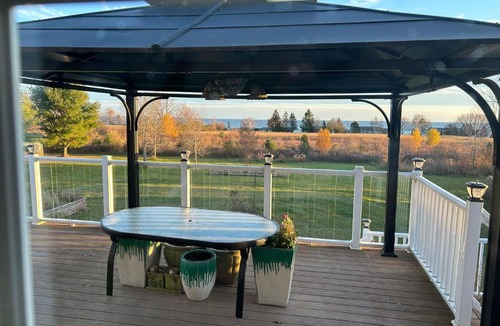 Colborne Apartment | Lakeview