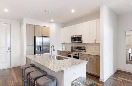 Fate Apartment | Landing | Incredible 2BD, Gym, Clubhouse