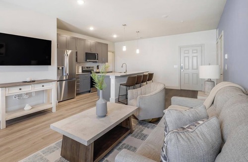 Midlothian Apartment | Landing | Modern 2BD, Clubhouse, Game Room