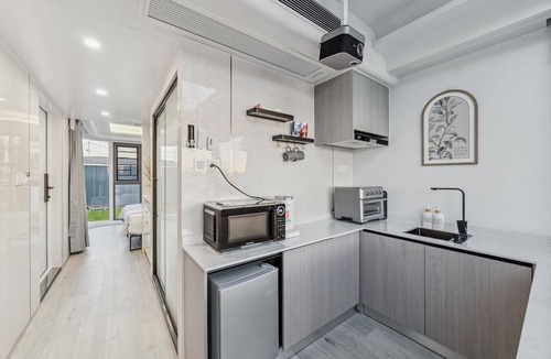 Highlands Apartment | Le Bateau 2 - A Unique Stay by San Jacinto River