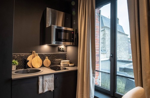 Bayeux Apartment | Le Jardin d-Alice-Studio-Superior-Private Bathroom-Garden view