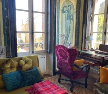 Saint-Clair-sur-l'Elle House | Les Chambres du Dr Papertian