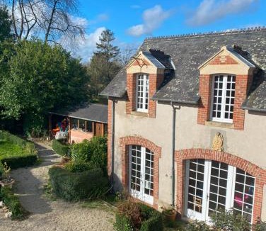 Saint-Clair-sur-l'Elle House | Les Chambres du Dr Papertian