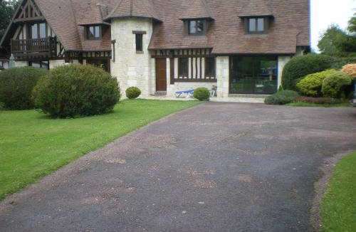 Honfleur House | Les Hibiscus