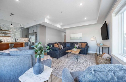 Park Point Condo | Lift Bridge Beach Access Condo 713-1