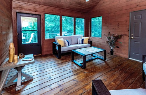 The Galena Territory House | Log Home Luxury, Comfort Defined and Moonbeam Views! Access to Owners' Club Fun!