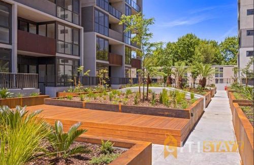 Lyneham Apartment | Lovely in Lyneham - 1bd 1bth Apt