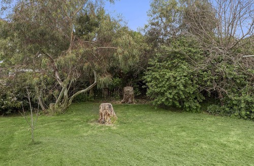 Apollo Bay House | Low - Central Location & Close to the Beach