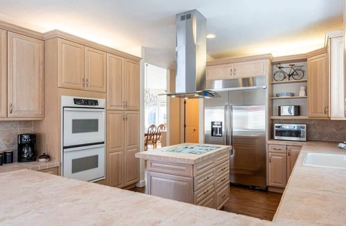 Arapahoe Ridge House | Luxurious High End 4BR Boulder Retreat