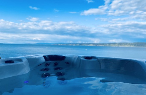 Camano Island House | Luxury Beachfront Retreat w/Hot Tub, Fireplaces, Patio, Easy Beach Access