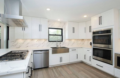 Panther Creek House | Luxury in the sub