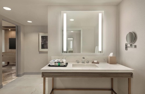 Madison Hotel | Madison Marriott South