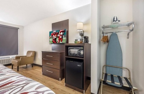 Paducah Hotel | Make Every Trip Extra Special With This Beautiful Stay! Pets are Welcome!