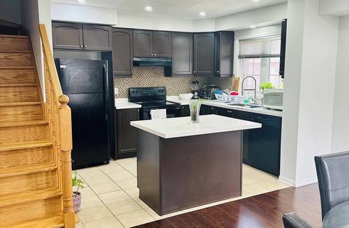 Mount Pleasant House | Master-Sweet Room attached Washroom in Brampton